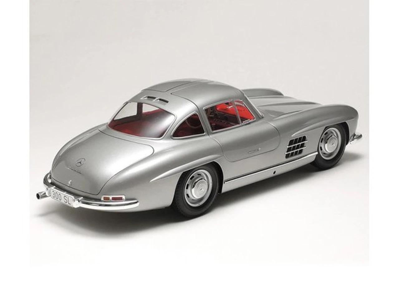 Tamiya 24338 - 1/24 Mercedes-Benz 300 SL Model Kit 3 Tamiya 24338 - 1/24 Mercedes-Benz 300 SL Model Kit - Image 3