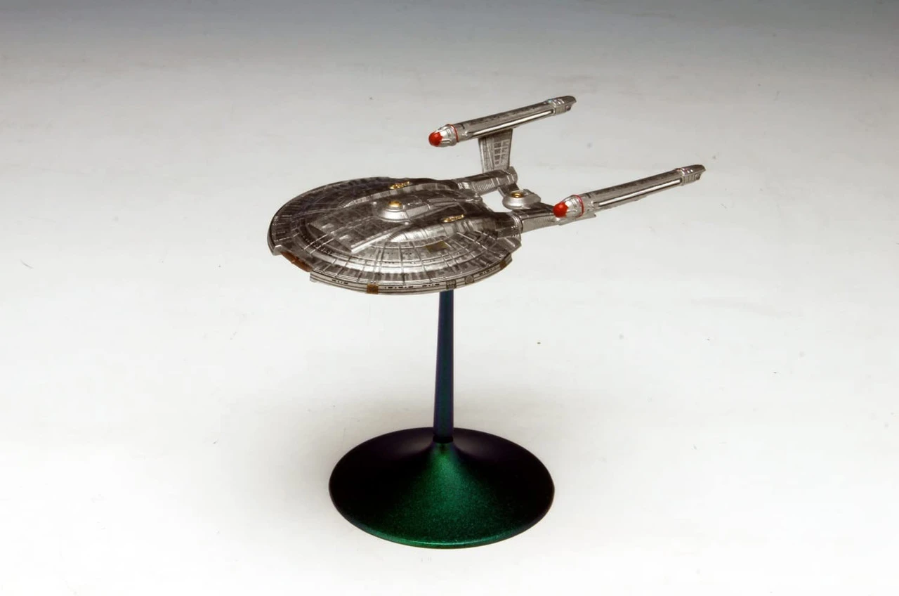 AMT 954 - 1:2500 Star Trek-USS Enterprise Box Set-Cadet Series Model Kits 11 AMT 954 - 1:2500 Star Trek-USS Enterprise Box Set-Cadet Series Model Kits - Image 11