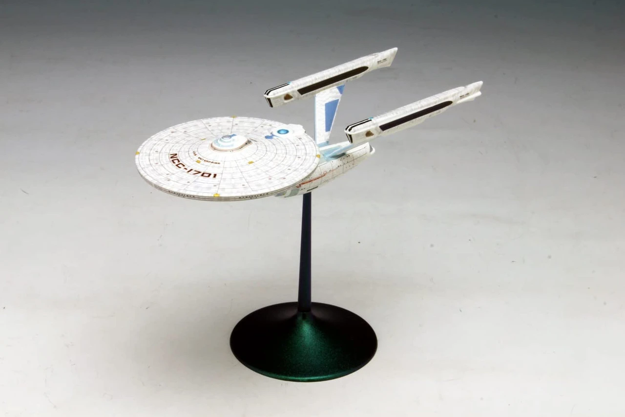 AMT 954 - 1:2500 Star Trek-USS Enterprise Box Set-Cadet Series Model Kits 10 AMT 954 - 1:2500 Star Trek-USS Enterprise Box Set-Cadet Series Model Kits - Image 10