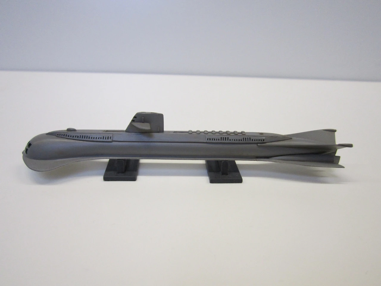 Future Fleets FF004 - 1/1200 Scale Full Hull Model Of The Submarine Seaview 5 Future Fleets FF004 - 1/1200 Scale Full Hull Model Of The Submarine Seaview - Image 5