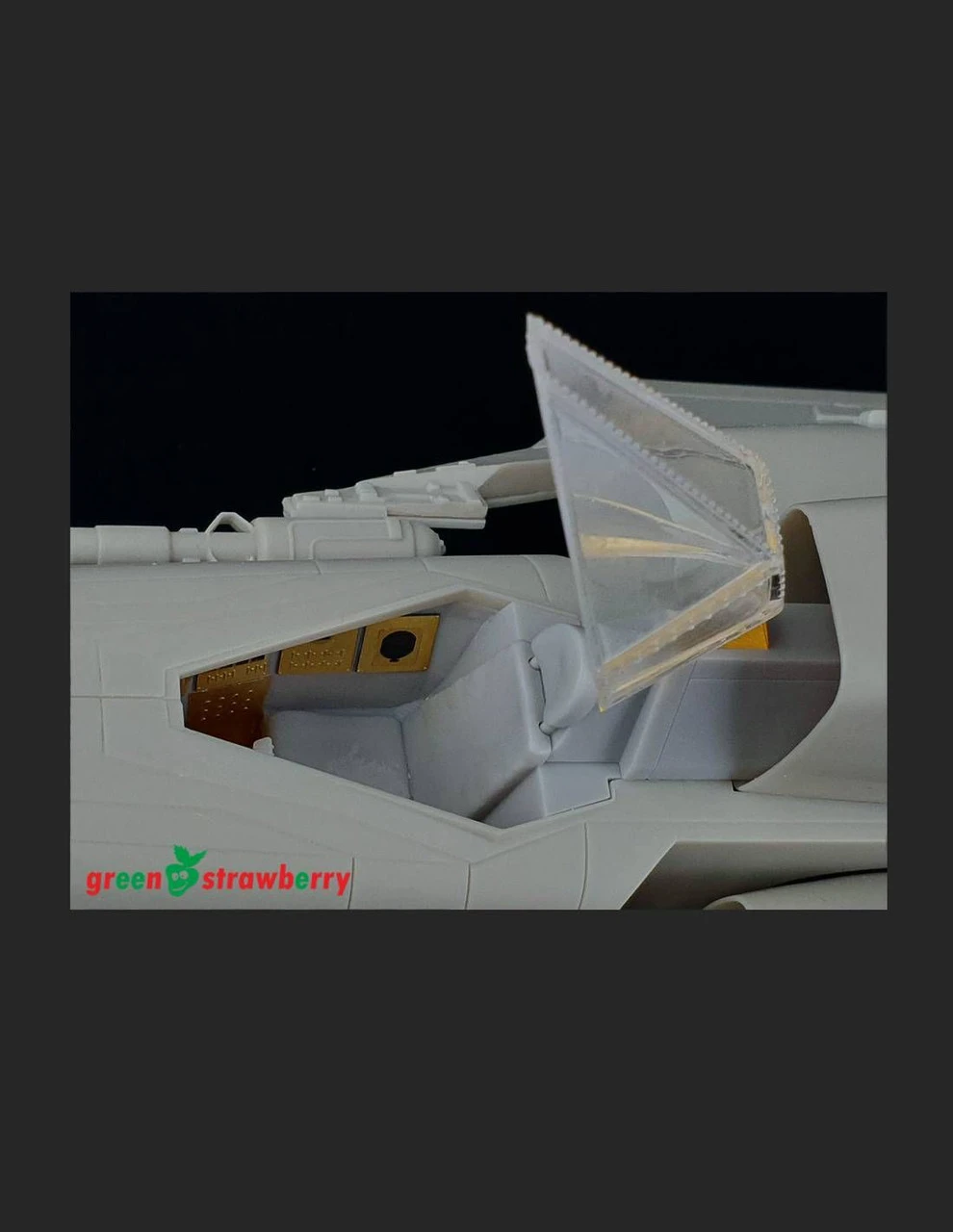 Green Strawberry 13621-1/32 - Colonial Viper - Cockpit - TOS Resin & Photoetch Set 4 Green Strawberry 13621-1/32 - Colonial Viper - Cockpit - TOS Resin & Photoetch Set - Image 4