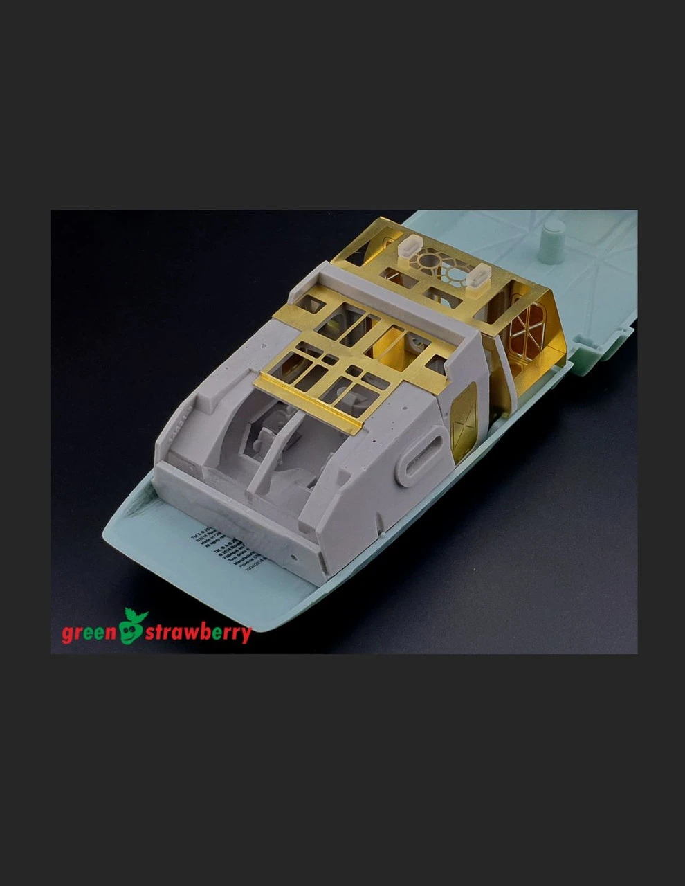 Green Strawberry 14821-1/72 - Danube Class - Cockpit (DS9 Version) Resin & Photoetch Set 2 Green Strawberry 14821-1/72 - Danube Class - Cockpit (DS9 Version) Resin & Photoetch Set - Image 2