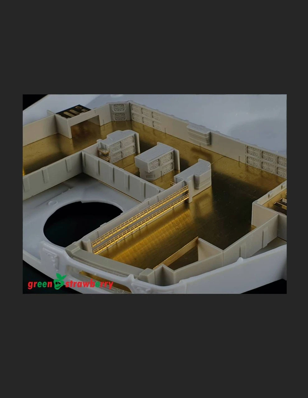 Green Strawberry 12821-1/537 - U.S.S Reliant / Miranda Class - Hangar Bay Resin & Photoetch Set 3 Green Strawberry 12821-1/537 - U.S.S Reliant / Miranda Class - Hangar Bay Resin & Photoetch Set - Image 3