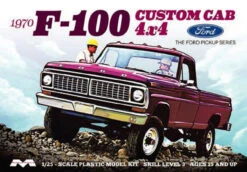 Moebius MMK1230 - 1/25 FORD F-100 CUSTOM CAB 4X4 PICKUP TRUCK Model Kit