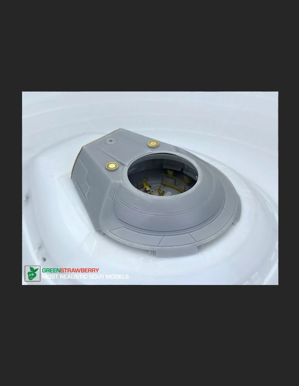 Green Strawberry 16722 - 1/350 NCC-1701 (refit) - Bridge Resin And Photoetch Set 2 Green Strawberry 16722 - 1/350 NCC-1701 (refit) - Bridge Resin And Photoetch Set - Image 2