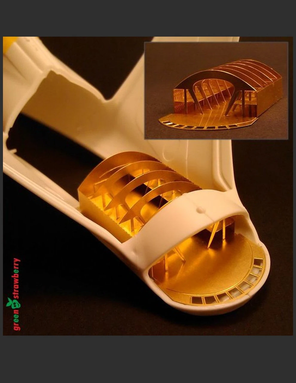 Green Strawberry 00314-1/500 U.S.S. Enterprise NCC-1701 Photoetch Set 2 Green Strawberry 00314-1/500 U.S.S. Enterprise NCC-1701 Photoetch Set - Image 2