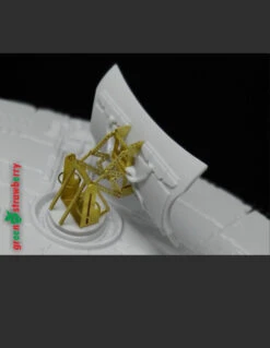 Green Strawberry 01616-1/144 YT-1300 "Millennium Falcon" Photoetch Set -Model Toy Kit Store yt 1300 millennium falcon 3 75116.1653417345